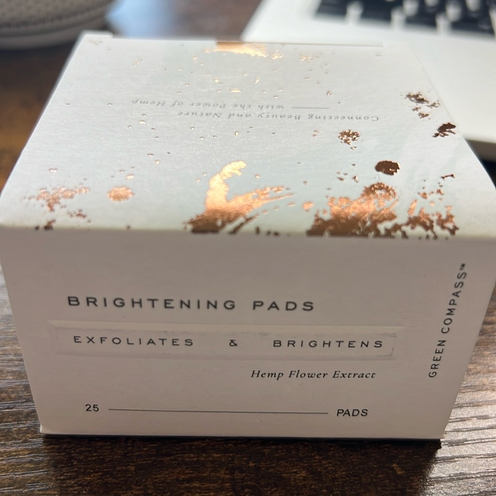 Brand New! Green Compass Brightening Pads